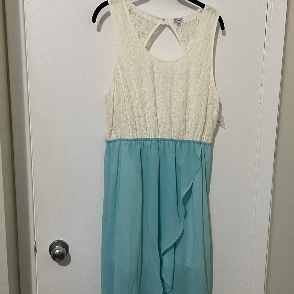 Kismet “Provence” tulip hem keyhole back dress XL